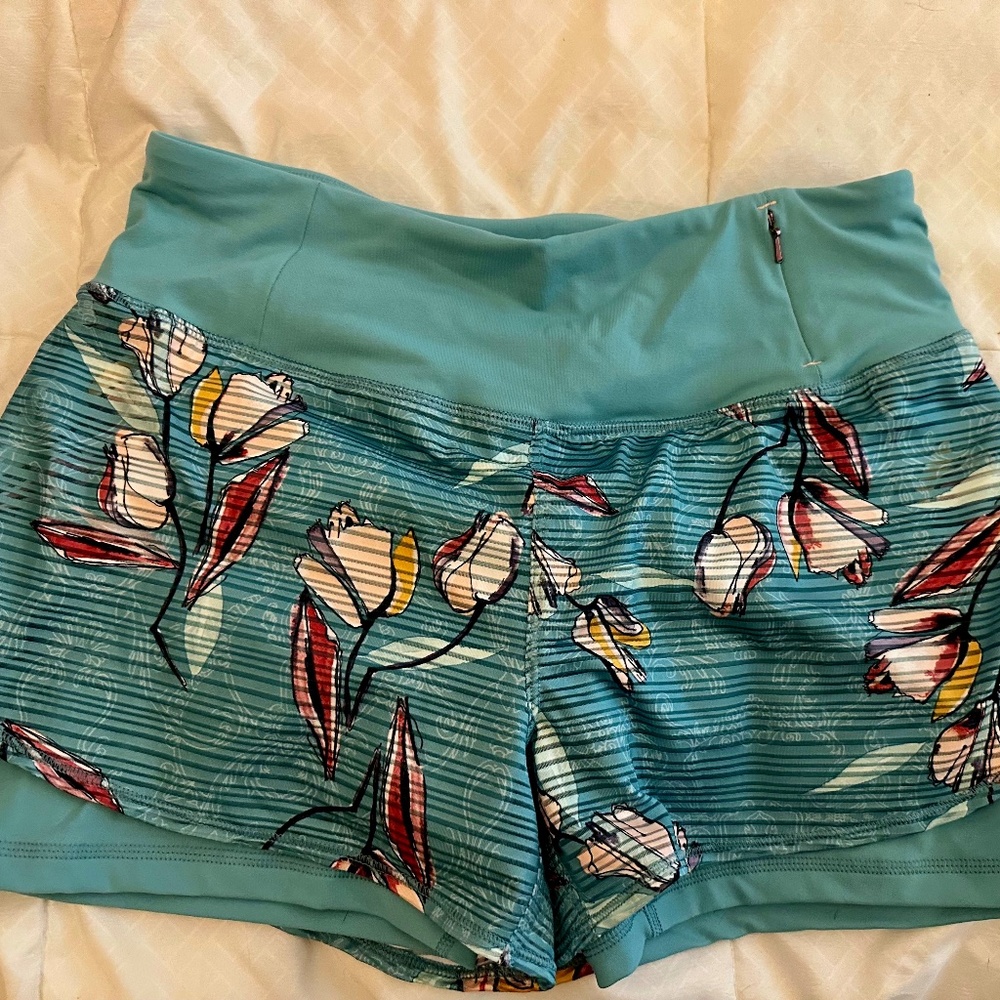Calia workout shorts, Size small